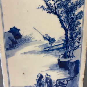 A square Chinese blue and white vase, Kangxi mark and of the period — photo 52