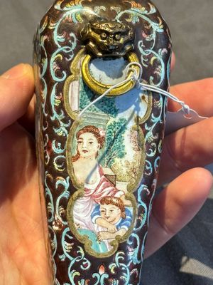A square Chinese Canton enamel 'European subject' vase, Qianlong mark and probably of the period — photo 11