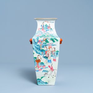 A square Chinese famille rose 'immortals' vase, 19th C. — 照片 4