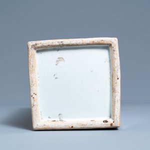 A square Chinese famille rose vase, 19th C. — 照片 6