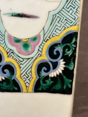 A square Chinese famille rose 'Xi Xiang Ji' vase, Yongzheng — foto 13