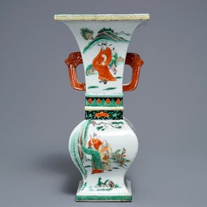 A square Chinese famille verte vase, Kangxi mark, 19/20th C. — 照片 1