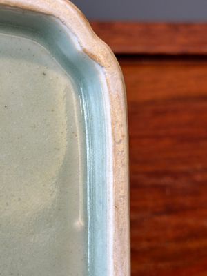 A square Chinese gilt monochrome celadon-glazed 'dragon' bowl, Daoguang mark and of the period — photo 8