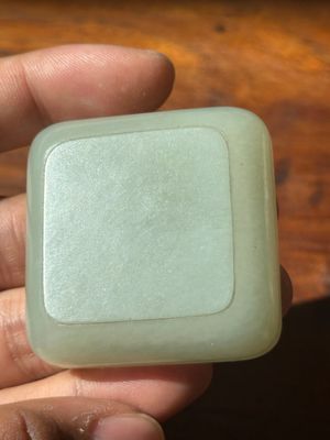 A square Chinese jade box and cover, 18/19th C. — photo 13