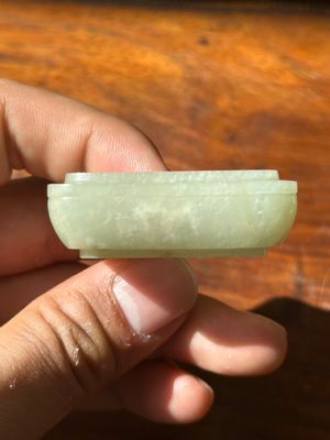 A square Chinese jade box and cover, 18/19th C. — photo 8