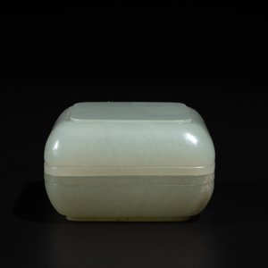 A square Chinese jade box and cover, 18/19th C. — photo 6