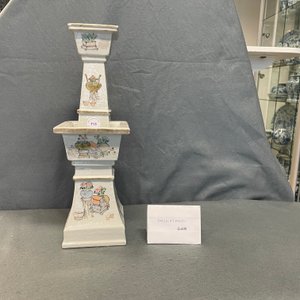 A square Chinese qianjiang cai 'antiquities' candlestick, 19th C. — 照片 7