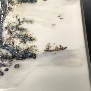A square Chinese qianjiang cai brush pot with landscapes, 20th C. — 照片 18