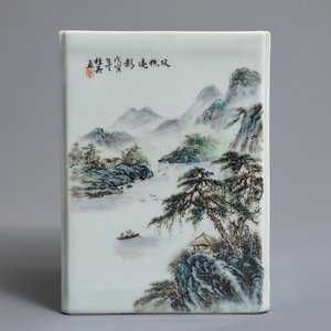 A square Chinese qianjiang cai brush pot with landscapes, 20th C. — 照片 3