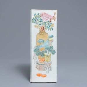 A square Chinese qianjiang cai hat stand, signed Xu Pinheng, 19th C. — 照片 3