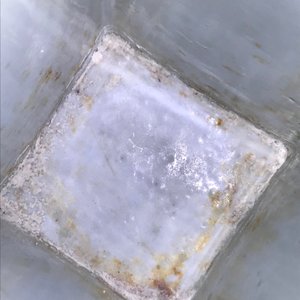 A square Chinese qianjiang cai hat stand, signed Xu Pinheng, 19th C. — 照片 8