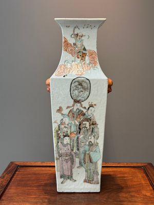 A square Chinese Qianjiang cai vase, signed Huang Ruming 黃汝銘, 19/20th C. — photo 1