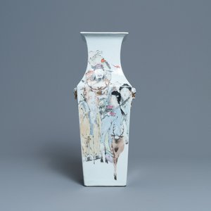 A square Chinese qianjiang cai vase, signed Ma Qingyun, 19/20th C. — photo 1