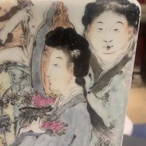 A square Chinese qianjiang cai vase, signed Ma Qingyun, 19/20th C. — photo 23