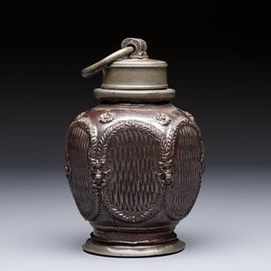 A stoneware pewter-mounted screw cap bottle, probably Muskau, Germany, 18th C. — photo 5