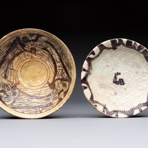 A study collection of six pieces of pottery and fritware, Persia and Central Asia, 12th C. and later. — photo 2