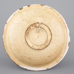 A superb Dutch maiolica dish with a Roman emperor on horseback, 17th C. — photo 3