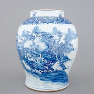 A tall blue and white Chinese porcelain landscape vase, early 18th C. — photo 3