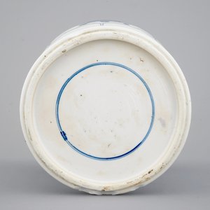 Een grote blauw-witte Chinese porseleinen balustervaas, Kangxi, ca. 1700 — foto 7