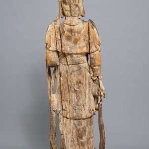 A tall Chinese carved wood figure of Guanyin, Ming — photo 4