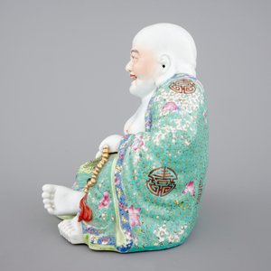 A tall Chinese famille rose porcelain figure of Buddha, 20th C — photo 3