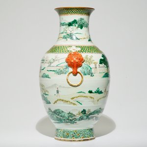 A tall Chinese famille verte vase with landscape and calligraphy design, 19th C. — 照片 4
