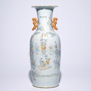 A tall Chinese qianjiang cai calligraphy vase with calligraphy, 19/20th C. — photo 1