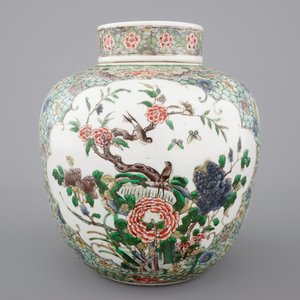 A tall famille verte ginger jar and cover, 19th C — photo 3