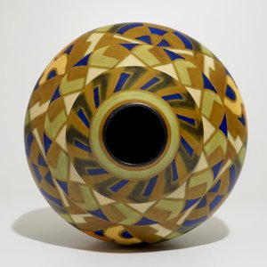 A tall matte glazed geometric vase, Jules Chaput & Charles Catteau for Boch Frères Keramis, ca. 1929 — photo 5