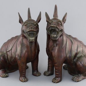 A tall pair of Chinese bronze “Luduan” figures, 18/19th C. — 照片 1