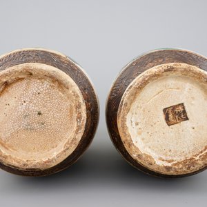 A tall pair of Chinese famille verte crackle glaze vases, Nanking, 19th C. — photo 6