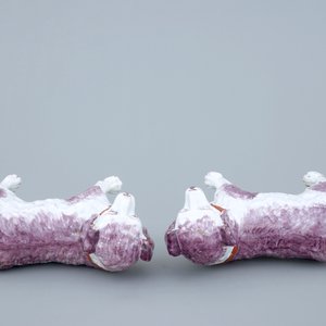 A tall pair of polychrome Dutch Delft St. Bernard dogs, 19th C. — photo 6