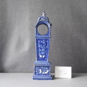 A tall pocket watch holder in blue-ground Saint-Omer faience, France, 18th C. — 照片 19