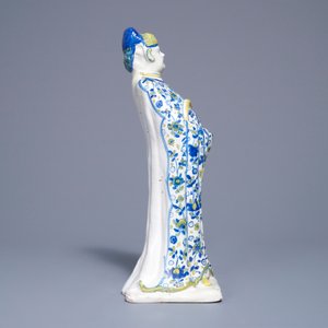A tall polychrome German faience figure of a Chinaman, Berlin, 18th C. — photo 4
