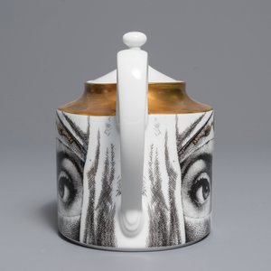 A 'Temi i variazone' teapot after Piero Fornasetti, Rosenthal, Germany, 1999 — 照片 3