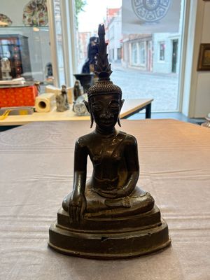 A Thai bronze Buddha, 17/18th C. — photo 1