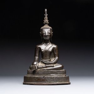 A Thai bronze Buddha, 17/18th C. — photo 1