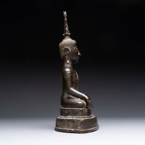 A Thai bronze Buddha, 17/18th C. — photo 4