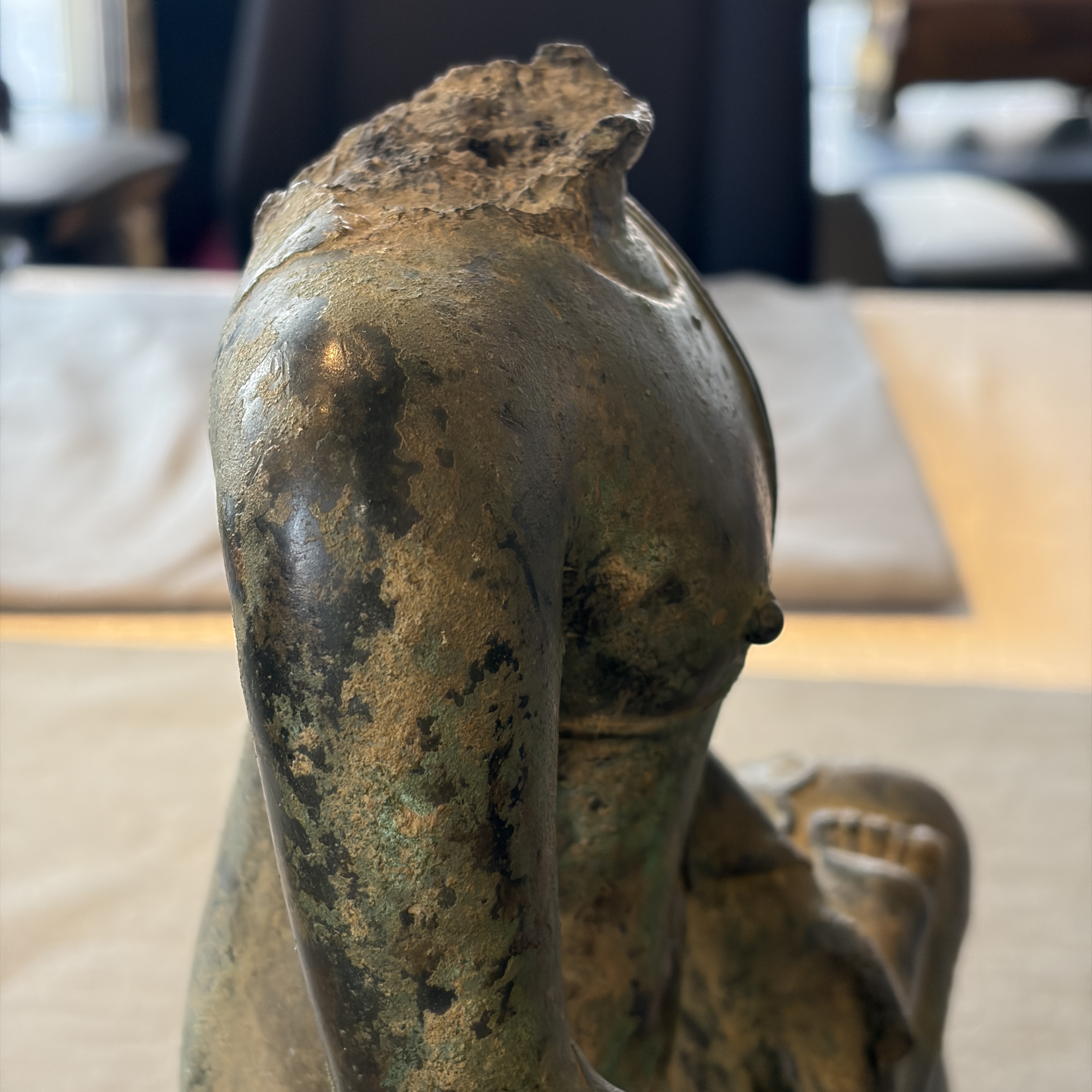 A Thai bronze seated Buddha torso on a later stand — photo 21
