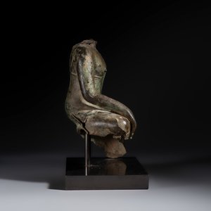A Thai bronze seated Buddha torso on a later stand — photo 4