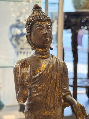 A Thai gilt bronze Buddha Shakyamuni in Lan Na-style, probably 16th C. — photo 14