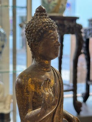A Thai gilt bronze Buddha Shakyamuni in Lan Na-style, probably 16th C. — photo 15