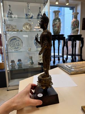 A Thai gilt bronze Buddha Shakyamuni in Lan Na-style, probably 16th C. — 照片 8
