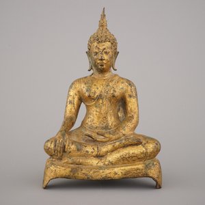 A Thai gilt bronze figure of a seated Buddha, 19th C. — 照片 2