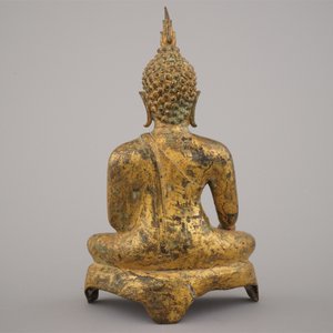 A Thai gilt bronze figure of a seated Buddha, 19th C. — 照片 4