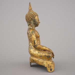 A Thai gilt bronze figure of a seated Buddha, 19th C. — 照片 5
