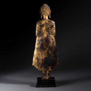 A Thai gilt-lacquered bronze Buddha — photo 4