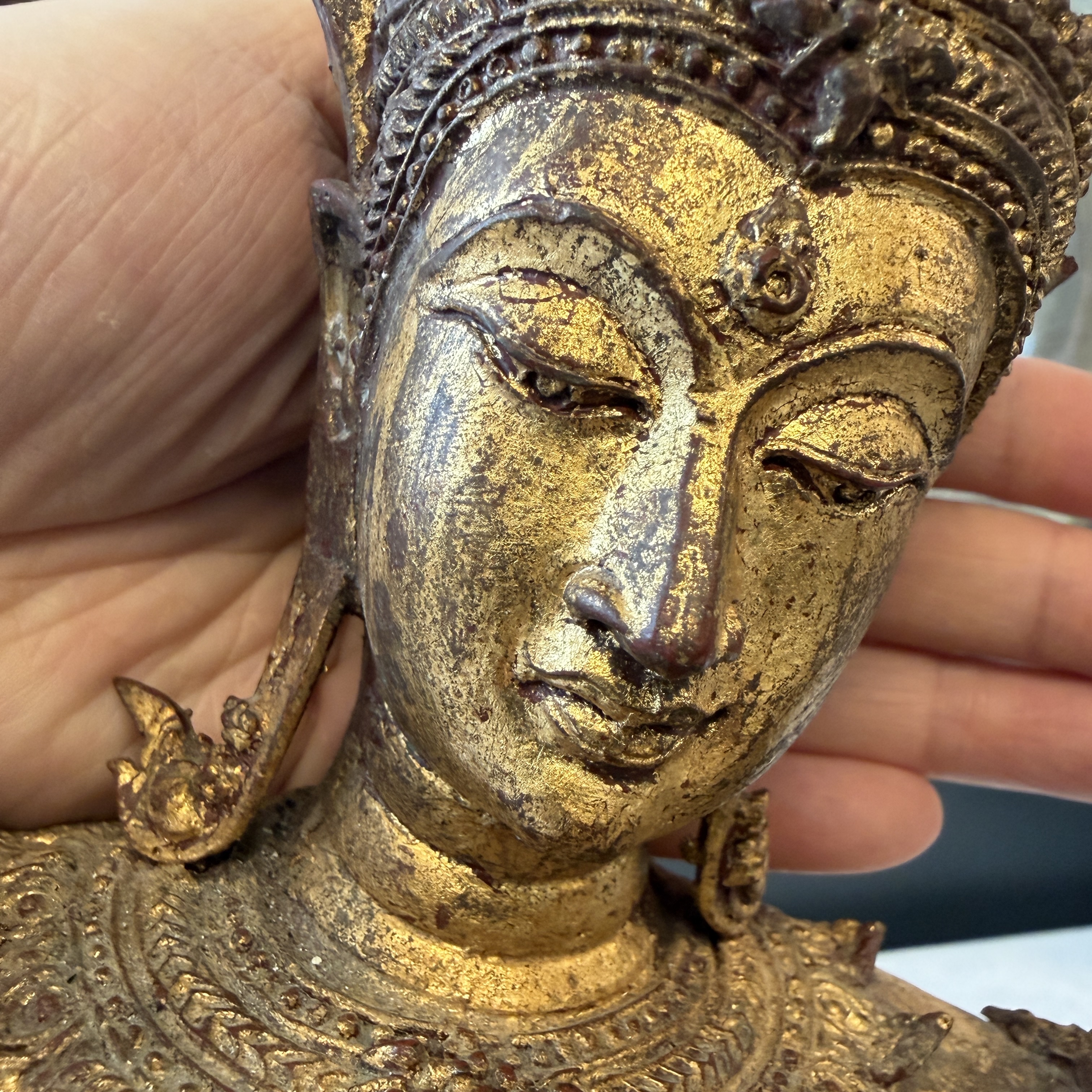 A Thai gilt-lacquered bronze model of Saraswati — 照片 6