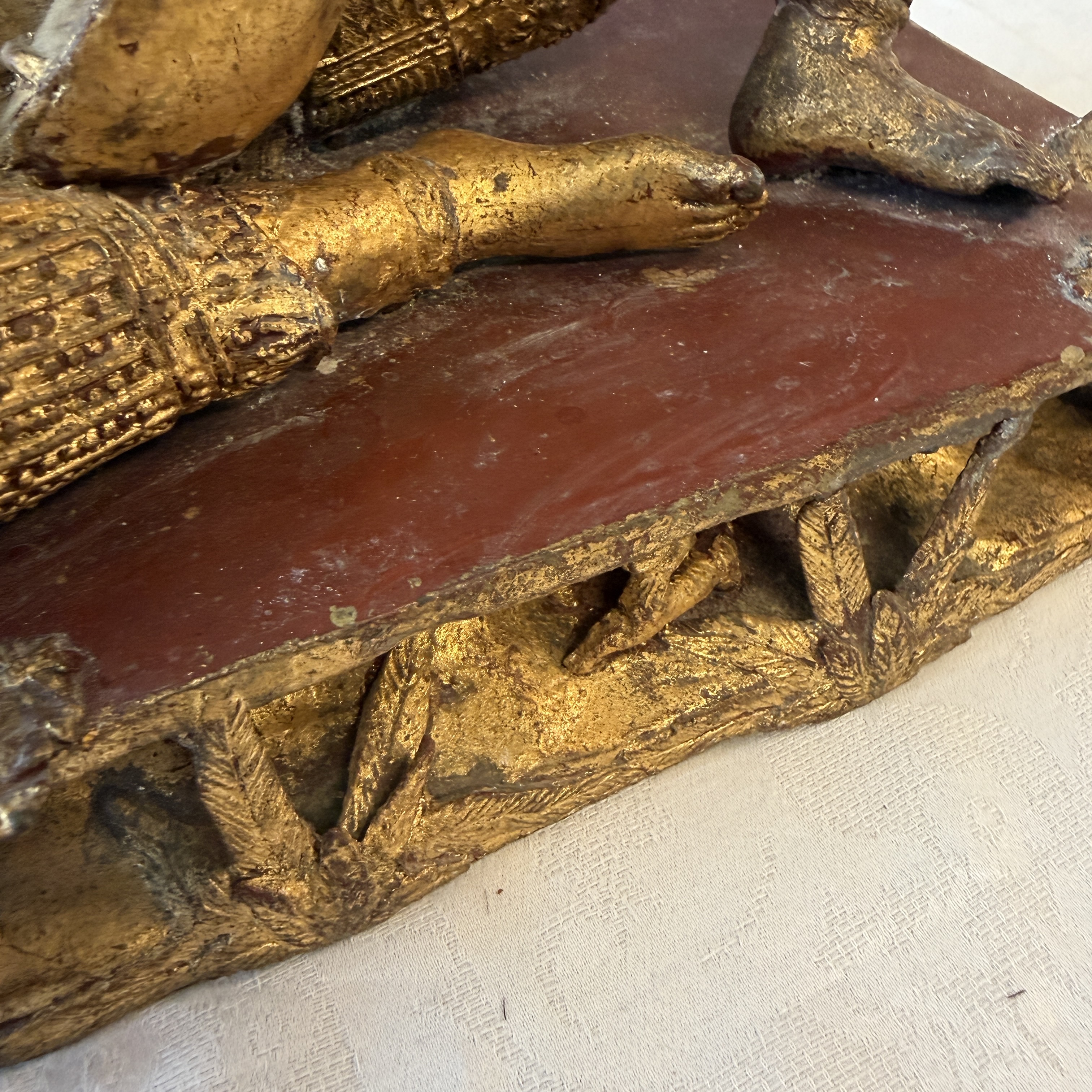 A Thai gilt-lacquered bronze model of Saraswati — 照片 24