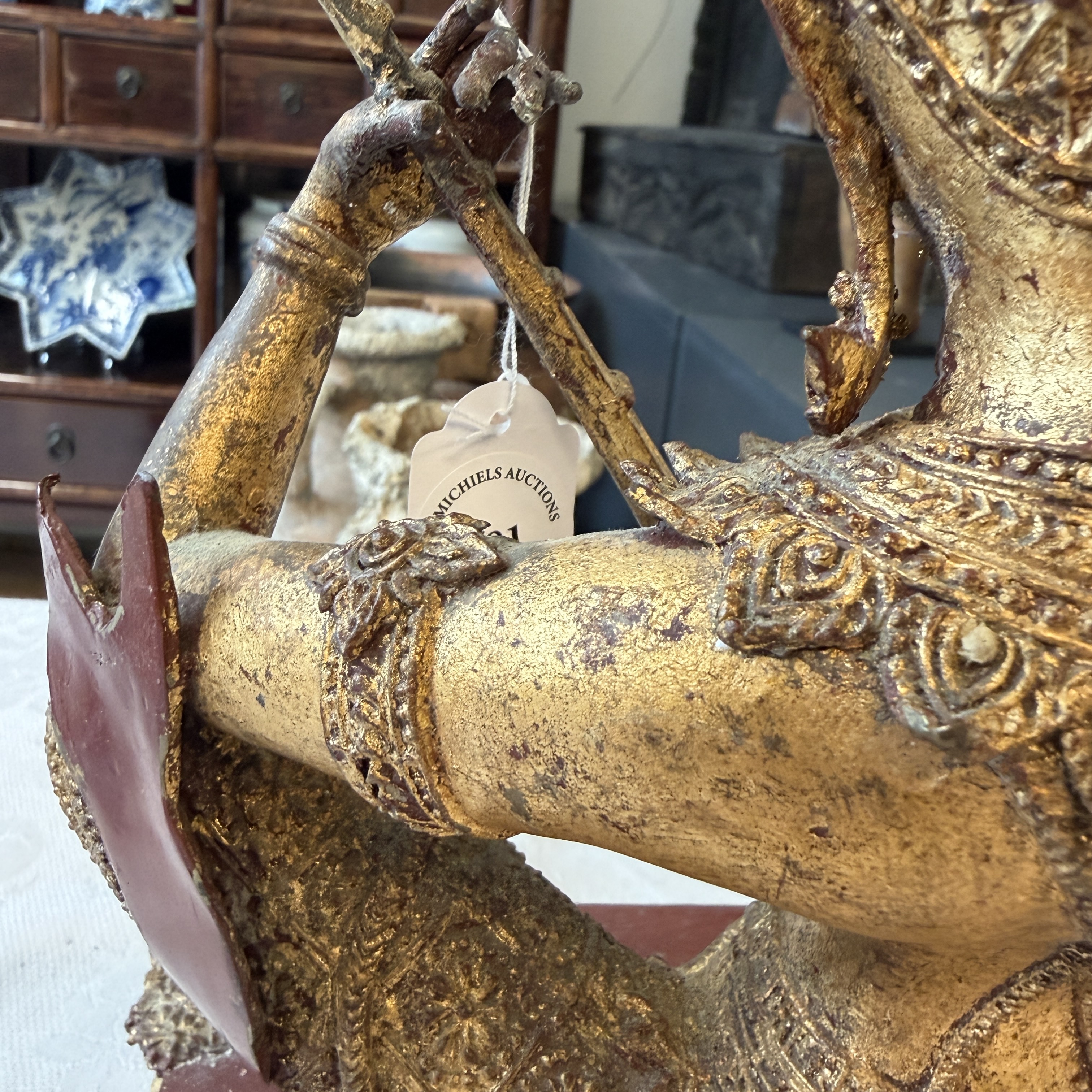 A Thai gilt-lacquered bronze model of Saraswati — 照片 31